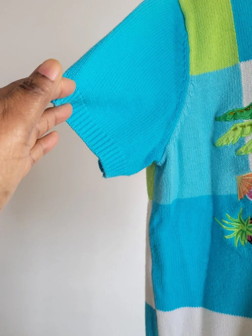 CLEARANCE - Breckenridge Blue Tropical Margarita Vacation Short Sleeve Sweater